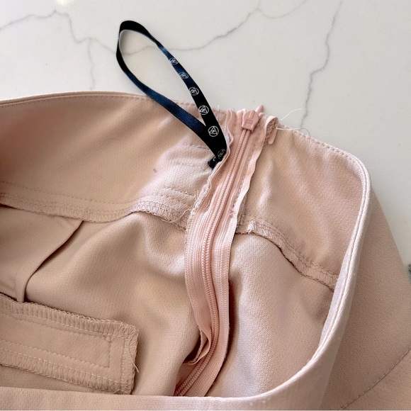 🌸2 for $40 NWT Misguided crepe High Waist Trouser Pink Blush Size M 8 Pants - Picture 16 of 17